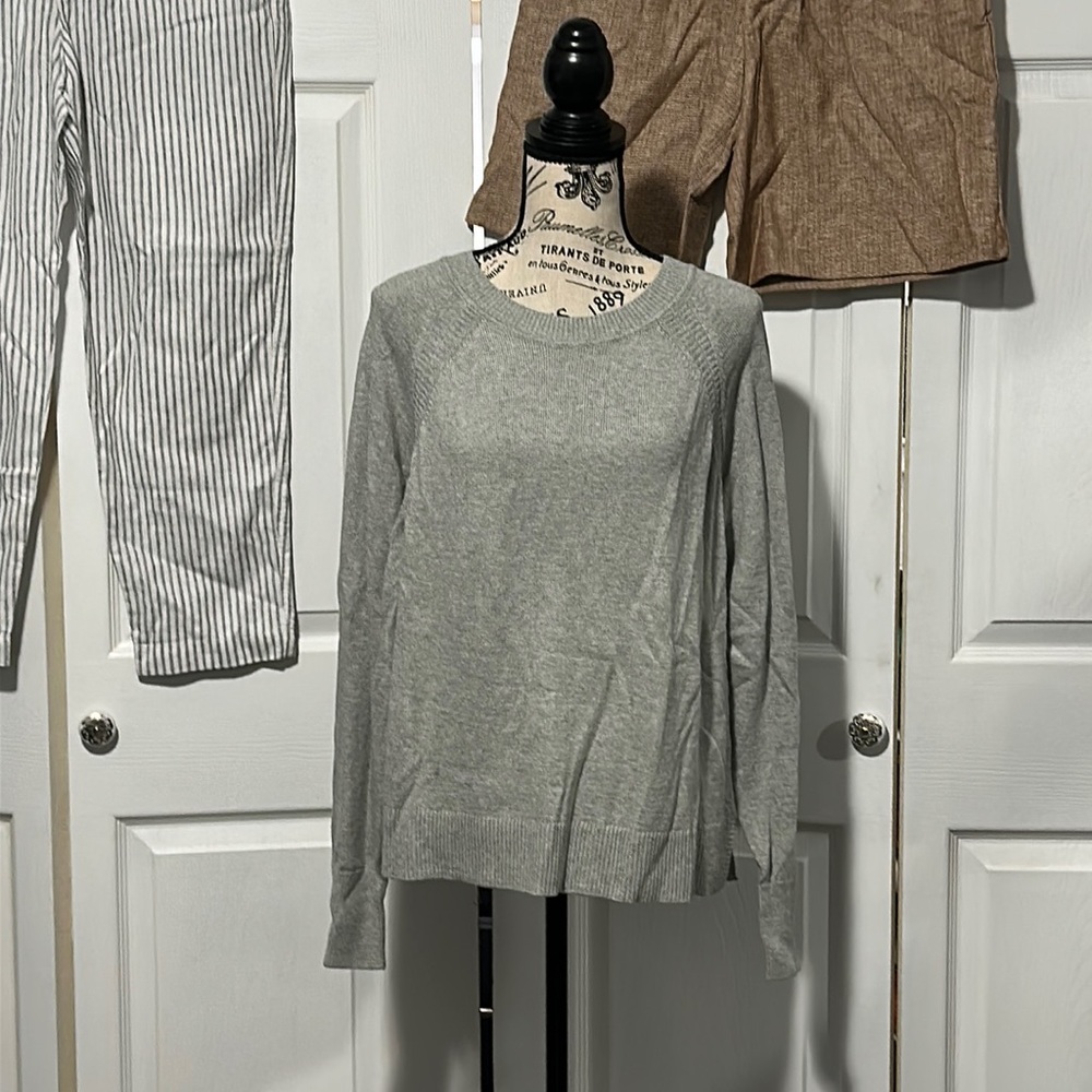 Gray Banana Republic Knit Sweater